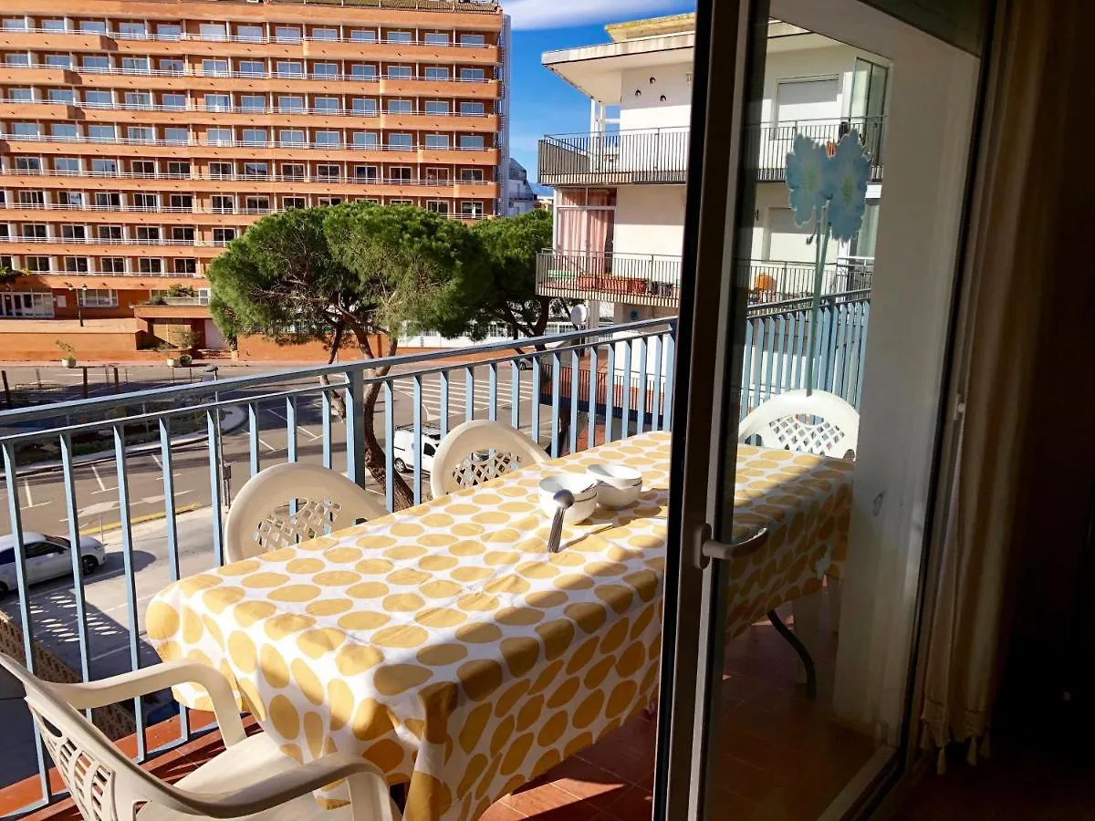 Apartamentos Aquarium. 150 Metros Playa. Roses