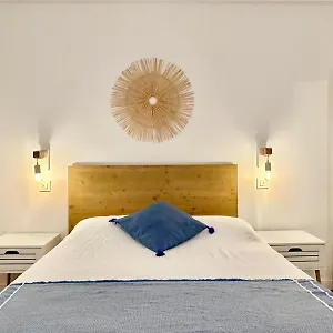 Meda Chica Appartement Roses